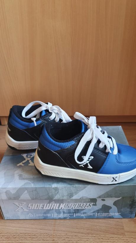 Topanky s kolieskami, 30