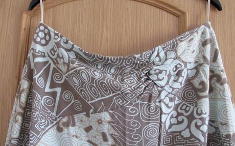 Asymetrická sukňa,v.42/44, 42