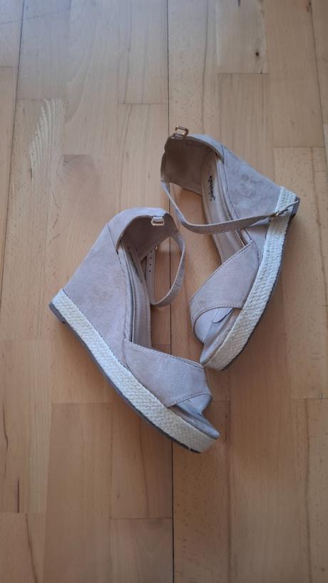 Bezove sandale, 40