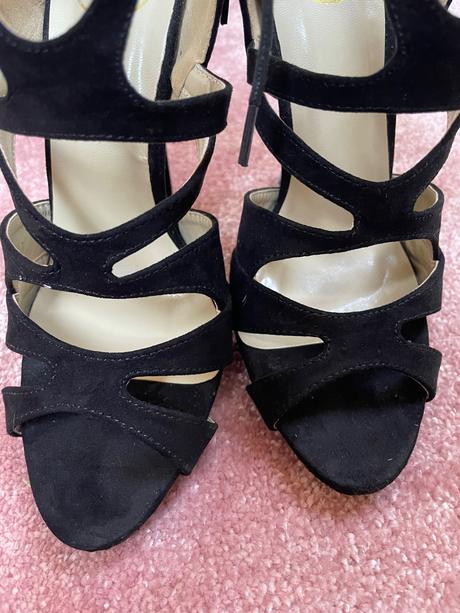Čierne vysoké ihličkové sandálky, 37