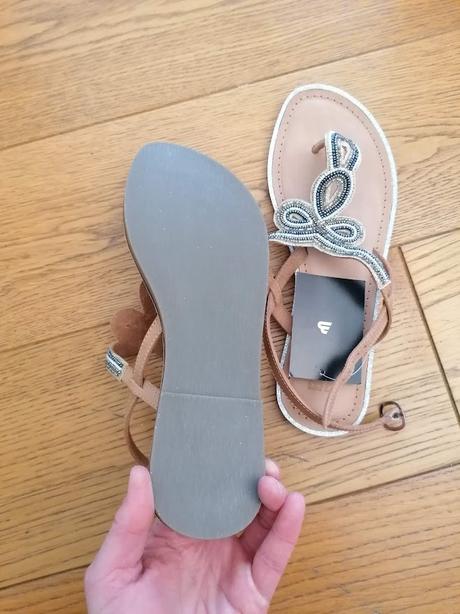 Sandalky - nove - kožené, 39