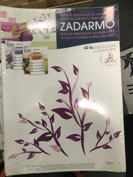 Dekoracne nalepky na stenu,
