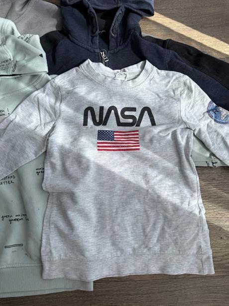 Mikiny + tepláky, 122–134