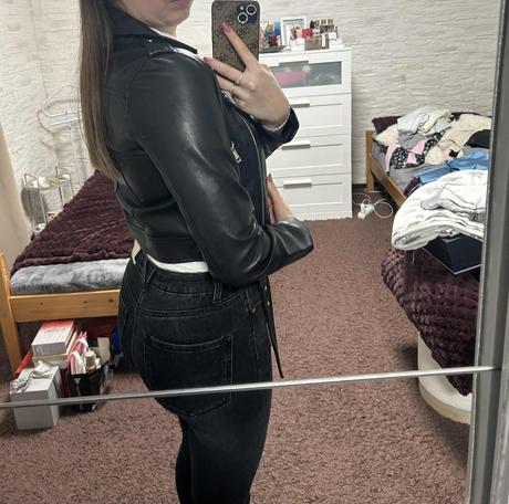 Nosena koženkova bunda veľkosť s, s