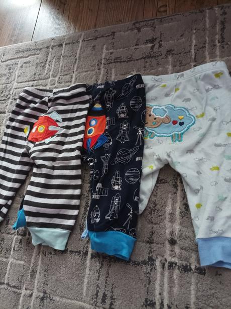 Tepláky tenké 74, 9ks, 74