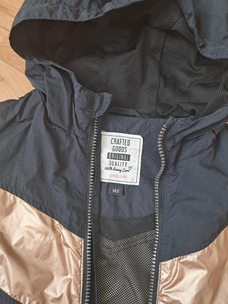 Tenká bundička, 140