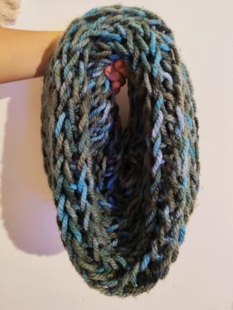 Pletený nekonečný šál, 