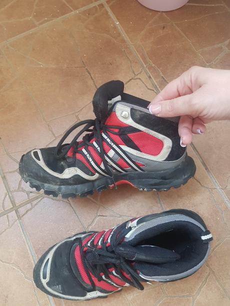 Sportove turisticke topanky 14e, adidas,35