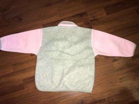 2 teplé svetríky a čiapka, 104–116