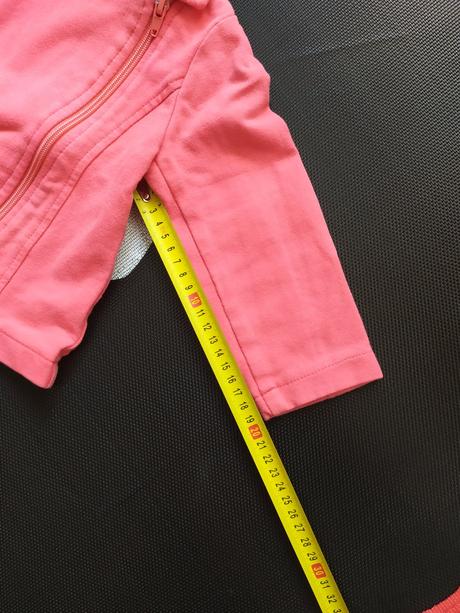 Lososová mikina, 92