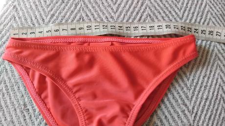 Plavky s jednorozcom, in extenso,98