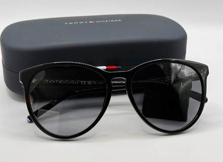Slnecne okuliare, tommy hilfiger