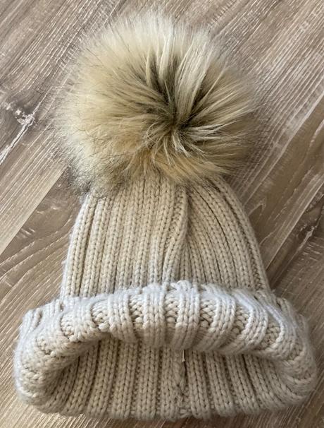 Čiapka s brmbolcom, 