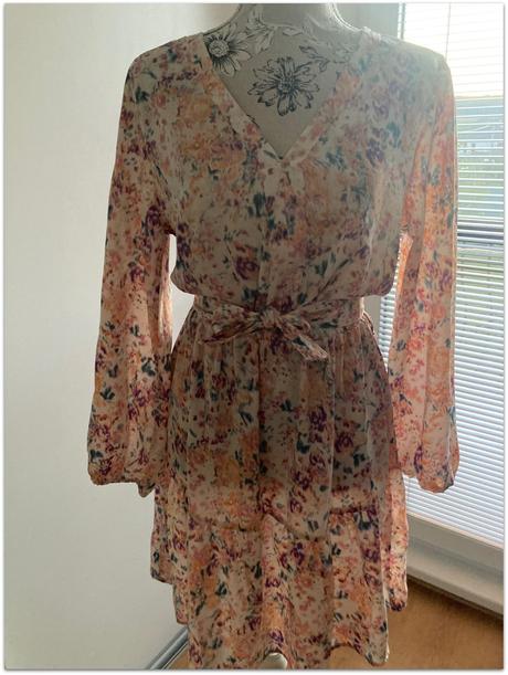 Vzorované mini šaty - veľkosť 38, 38