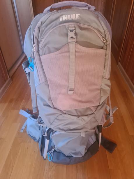 Turisticky nosic thule, 