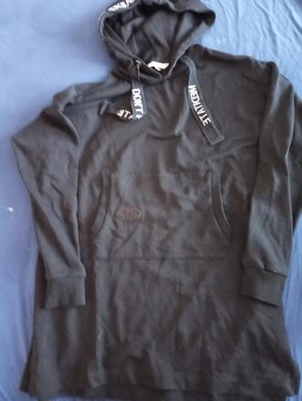 Cierna  predĺžená mikina, xl