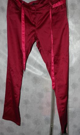 Satenove cervene nohavice, m