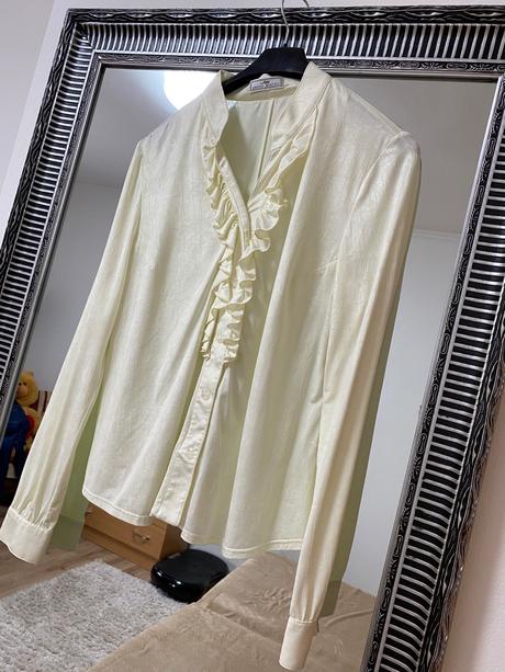 Bluzka s perleťou maslová, 38