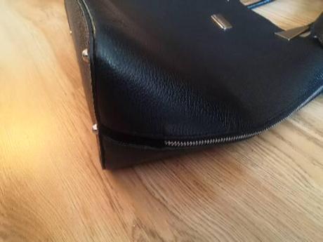 Čierna kožená kabelka, 