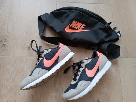 Ľadvinka a tenisky, nike,37