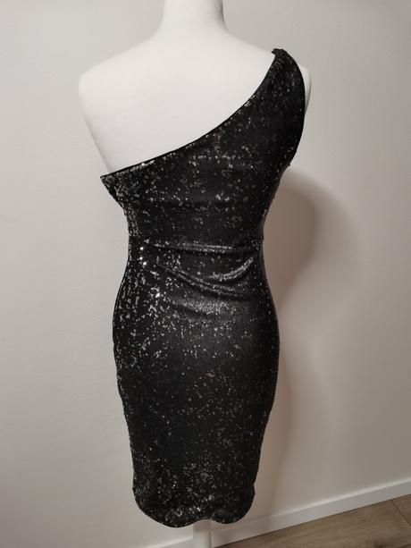 Trblietavé šaty, amisu,36