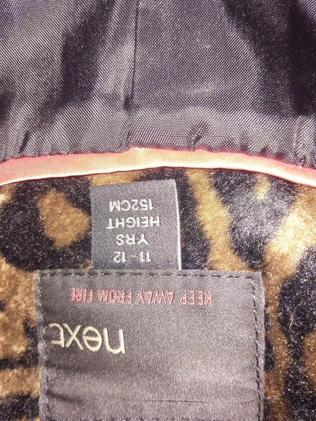 Jarný kabát, next,152