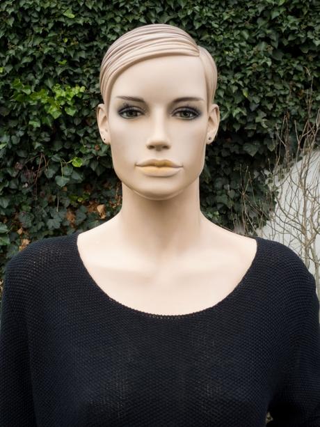 Čierny elegantný pulóver, 40