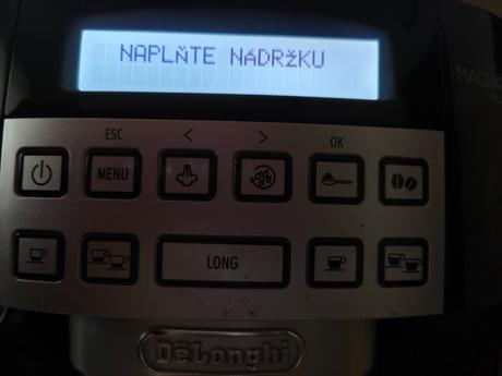 Plnoautomatický kávovar delonghi, 