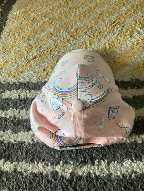 Jednorožcová šiltovka 110/122, 110