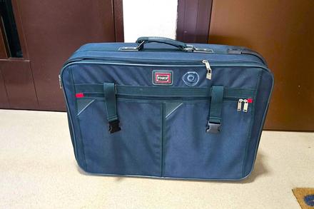 Velky, lahky cestovny kufor 70x50x20 cm, 