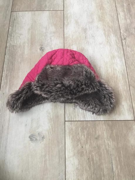 Thinsulate čiapka s kozusinkou,