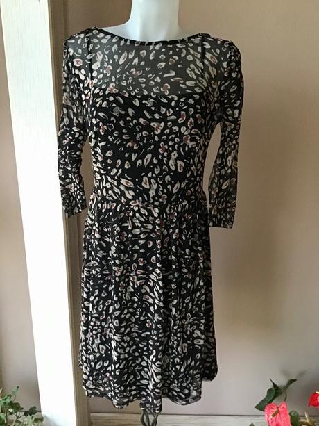 Krásne šaty, george,40