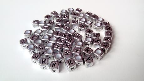 Písmenka strieborné k,