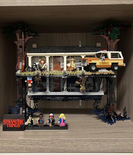 Stranger things lego 75810 upside down, 