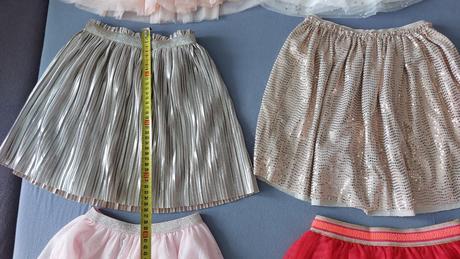 Tylové sukničky s podšívkami 6-7r., 122