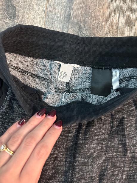 Chlapčenské tepláky, h&m,158