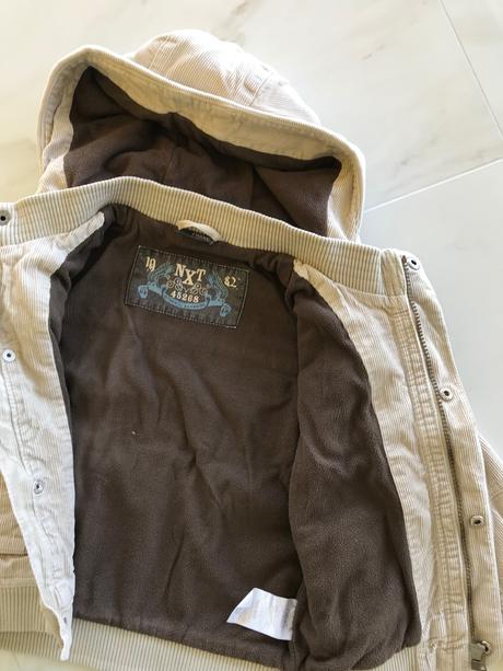 Menčestrová bunda, next,104