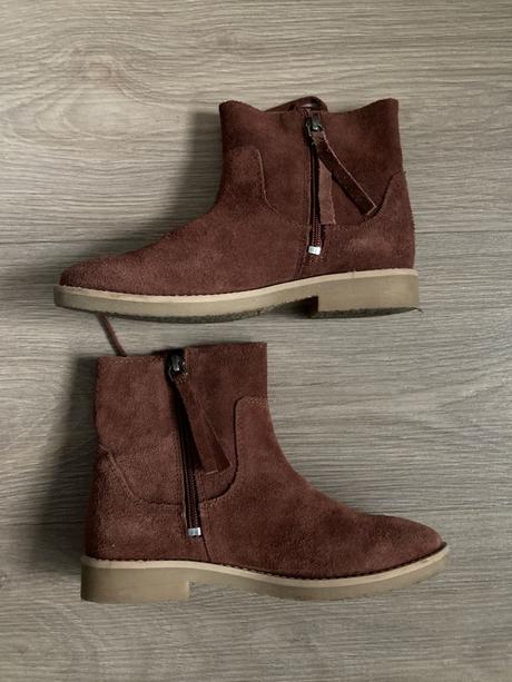 Členkové čižmičky so strapcami, zara,33