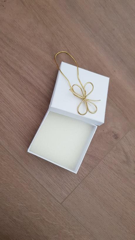 Darcekova krabicka na sperk,