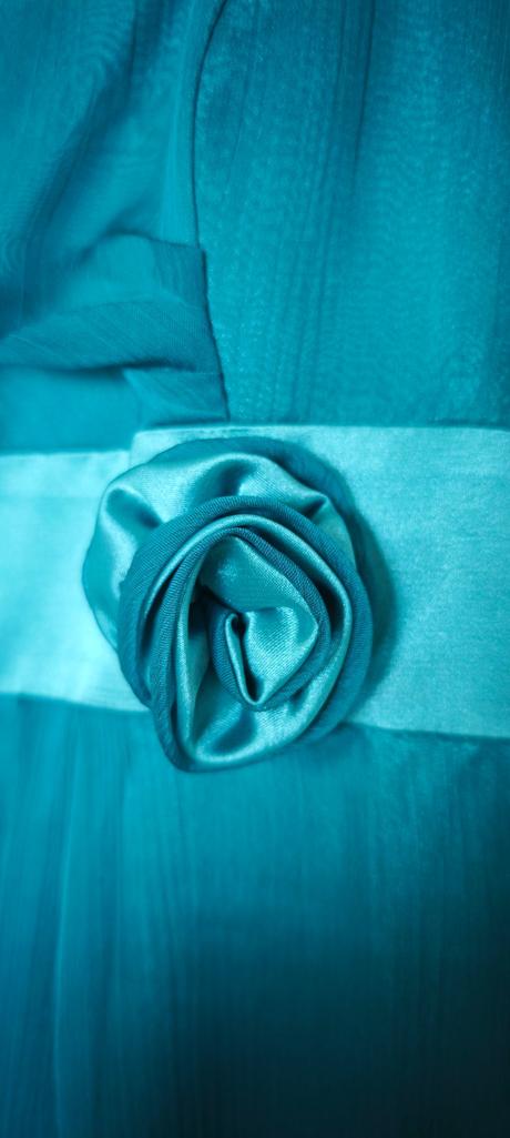 Spoločenské - koktejlové/párty šaty, 36