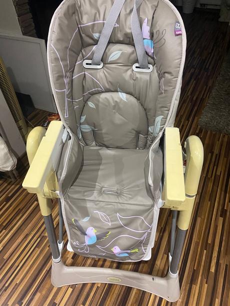 Hombalka, stolička ,prenosná postielka,