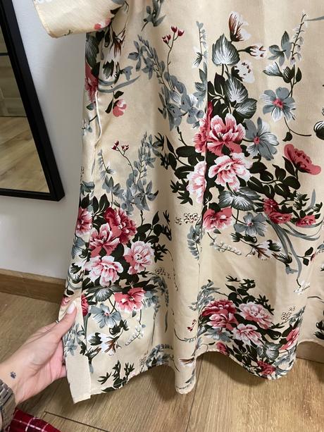 Kvietkovaná blúzka, l