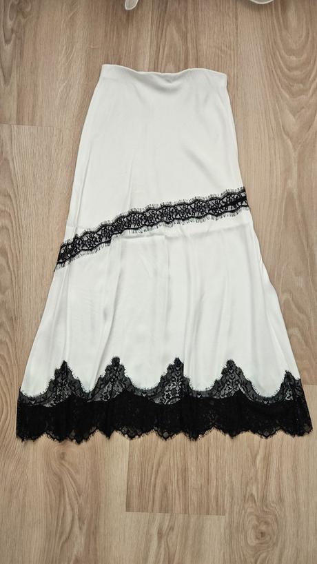 Satenova sukna, reserved,xs