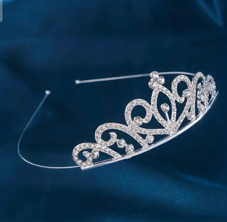 Vlasová čelenka / korunka,