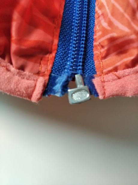 Vetrovka, piazza italia,140