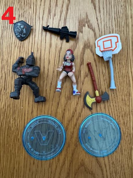 Postavicky fortnite battle royal collection, 