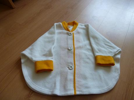 Dievčenská pelerínka, 104