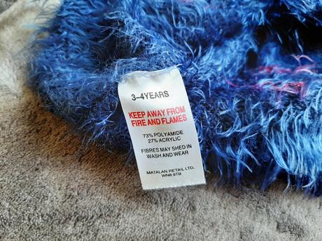 Chlpatý svetrík so srdiečkami, 3-4 roky, matalan,104