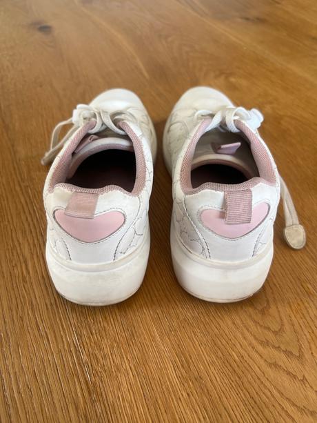 Srdiečkové tenisky, reserved,33