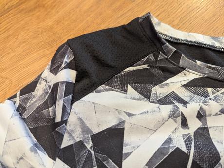 Funkčné tričko, 134